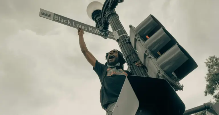 A rasszizmus és a diszkrimináció felgyorsíthatja az öregedést