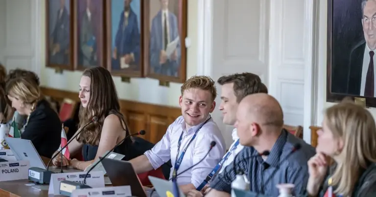 Ha a jövő üzleti vezetőin múlna, a kritikus határérték alatt tudnánk tartani a globális felmelegedés mértékét