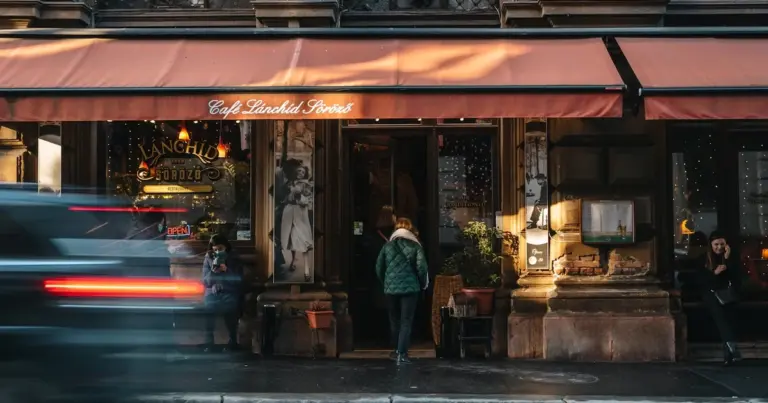 Elszabadult lakáspiac: Mit tehetünk azért, hogy újra megfizethető legyen a lakhatás a nagyvárosokban?